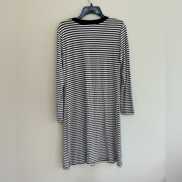 Magnetic Me Black and White Striped Striped Maternity Gown, size 4/6 Small - Picture 3 of 10